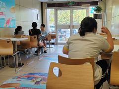-华莱士·全鸡汉堡(济南大明湖店)