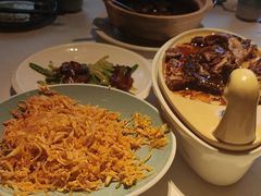 -八府香鸭·啫啫煲(华山路店)