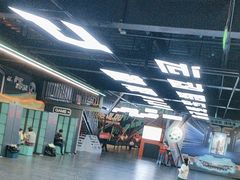 -极限PLAY运动娱乐新世界·团建派对潮玩休闲馆·室内蹦极高空游乐园