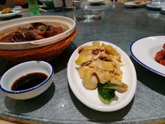 白斩鸡-侬佳蒸菜馆(听潮店)