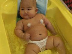 -乐悠游亲子游泳俱乐部