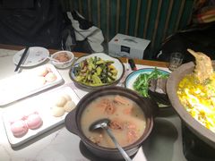 -小凤庭·地道湖北菜武昌鱼·藕汤(38年黄鹤楼店)