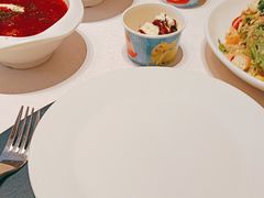 -圣彼得堡观江俄餐厅(中央大街黑金冠店)