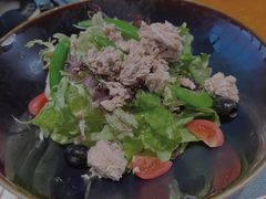 吞拿鱼沙拉配四季豆橄榄佐油醋汁-鼎鼎西餐厅