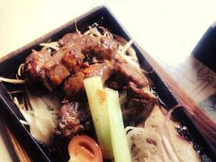 -穹六人间 people 6(岳阳路店)