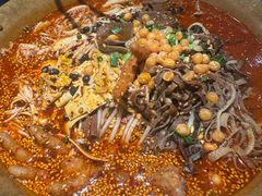 -张翻越·川渝冒菜·武汉黑鸭煲(城北万象城店)