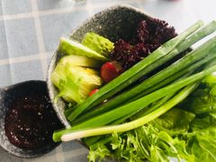 田园时蔬蘸酱-Local泰莲庭(虹鳟鱼店)