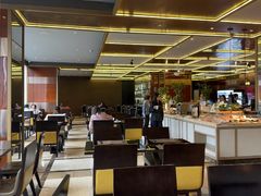 -大中华希尔顿酒店-念自助餐·嗨啤·小龙虾