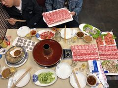 -楼外楼大刀肉传统火锅居(博学路店)