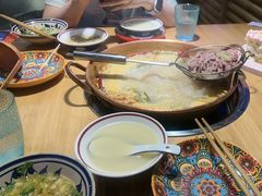 -洱火云南酸菜牛肉火锅(石景山当代商城店)