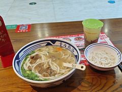 -鑫花溪牛肉米粉(印象水街都心荟店)