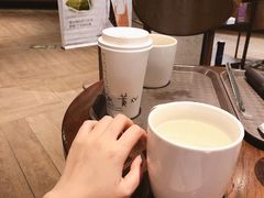 -星巴克臻选(盐城金鹰聚龙湖店)