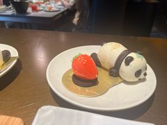 -雍容荟帝王蟹活龙虾展台自助(IFS黑金店)