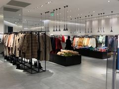 -URBAN REVIVO(七宝领展广场店)