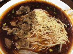 -胡成记口蘑龙眼包子(盐道街店)