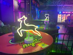 -UP嘻哈酒吧(粉巢店)