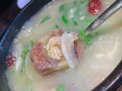 牛尾汤-正苑26年海鲜烤肉•牛尾汤汤饭(东港店)