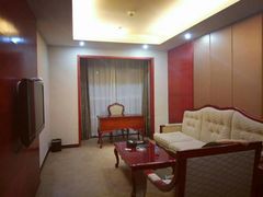 -兴芮温泉度假区