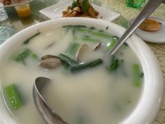 -鹏城人家海鲜酒家·23年老字号(较场尾店)