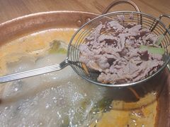 -洱火云南酸菜牛肉火锅(石景山当代商城店)