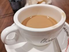 -港丽餐厅(正大店)
