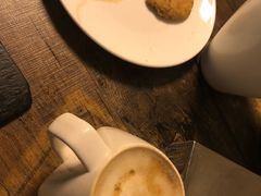 卡布奇诺-HIGH FIVE哈福手工汉堡(桂林路店)