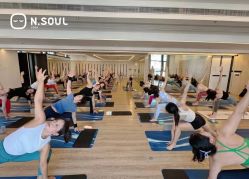 -恩舍瑜伽普拉提