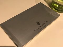 -FLAIR顶层餐厅酒吧(浦东丽思卡尔顿酒店)