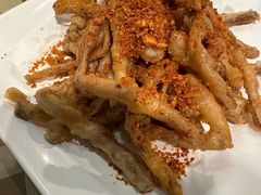 -新大咀港式茶餐厅(宝山万达店)