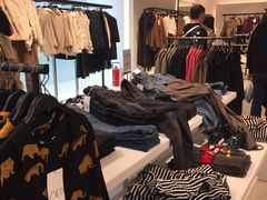 -H&M(天一广场店)