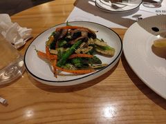 意式橄榄油松露扒什菜-原石牛扒·约会餐厅(龙城万科里店)