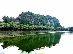 -星湖旅游景区七星岩