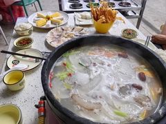 -墨脱石锅椰子鸡•海鲜糟粕醋(榆亚路店)