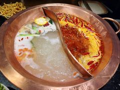 -山城鼎重庆老火锅(西安钟楼店)