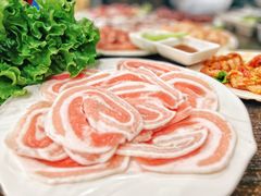 -韩风烤牛肉冷面店