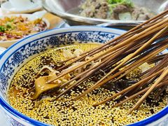 -大众跷脚牛肉馆·非遗传承单位(峨眉山店)