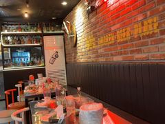 -BHC炸鸡(明洞总店)