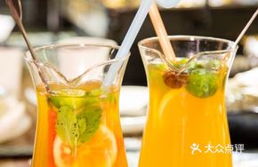 Dancing Fruit Tea