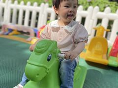 -小门牙好性格托育(北外滩中心)