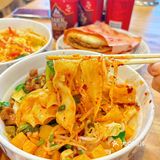 面食天堂，胡一刀带你领略正宗陕西风味小吃！