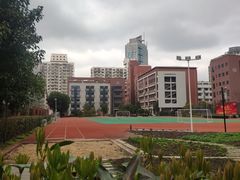 -上海市黄浦区教育学院附属中山学校