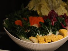 -左庭右院鲜牛肉火锅黑金店(陆家嘴中心店)