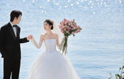 -喜爱高定婚纱摄影