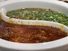 鸳鸯水煮牛肉-成都吃客(九眼桥店)