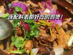 -胡须佬鸡煲四季火锅(龙珠大道店)