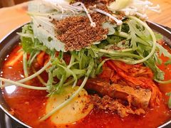 -喇喇排骨火锅·传统韩式脊骨汤(望京西园总店)