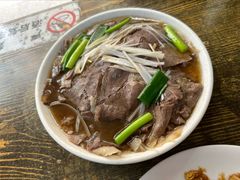牛肉罩饼-白家平赫园罩饼(文昌大街店)