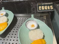-金马门国际美食百汇(珞喻路店)