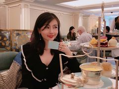-The Diamond Jubilee Tea Salon at Fortnum & Mason