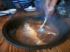 三道鯪+鲫鱼锅-咱屯子铁锅炖直营店(南湖大路店)